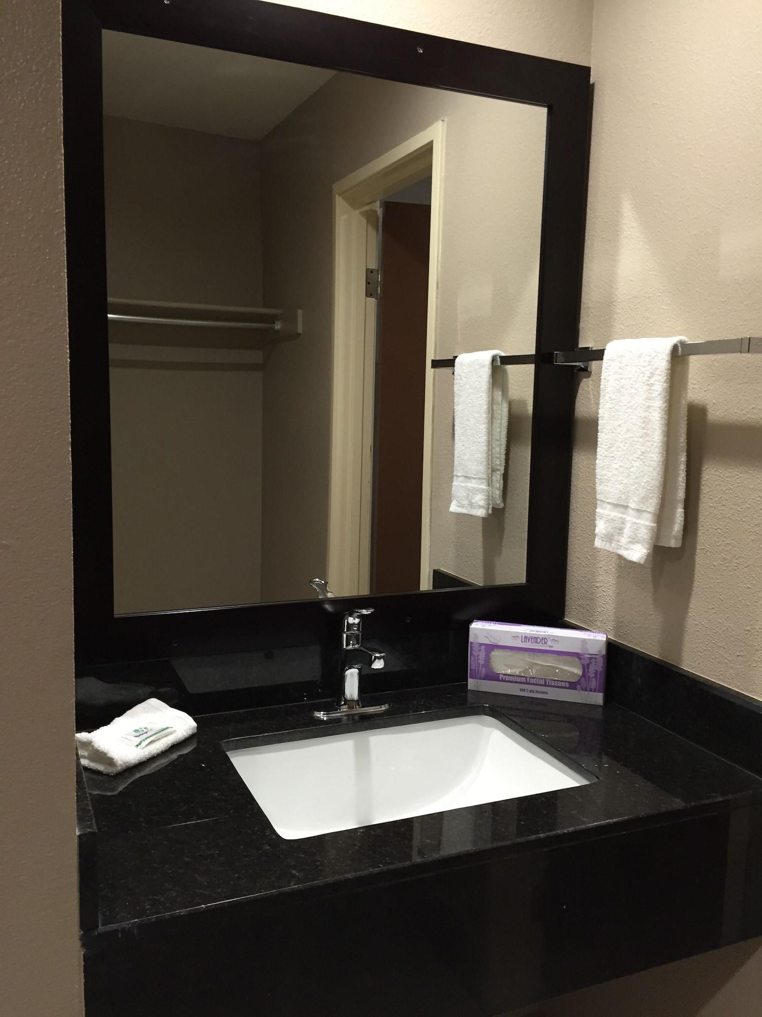 Super 8 By Wyndham National City Chula Vista Εξωτερικό φωτογραφία