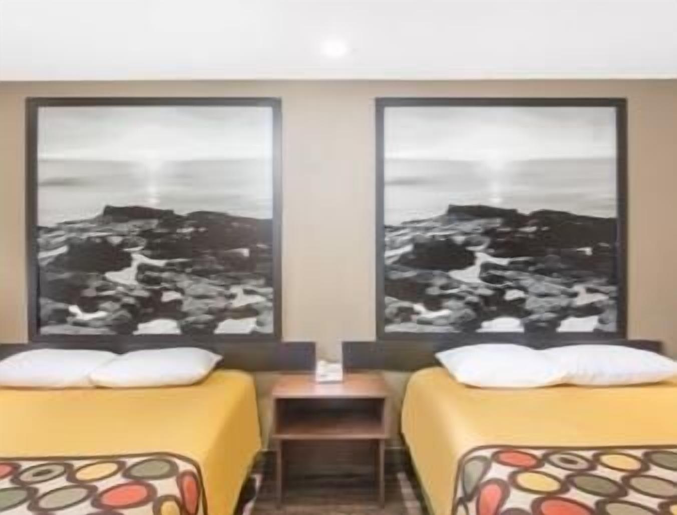 Super 8 By Wyndham National City Chula Vista Εξωτερικό φωτογραφία