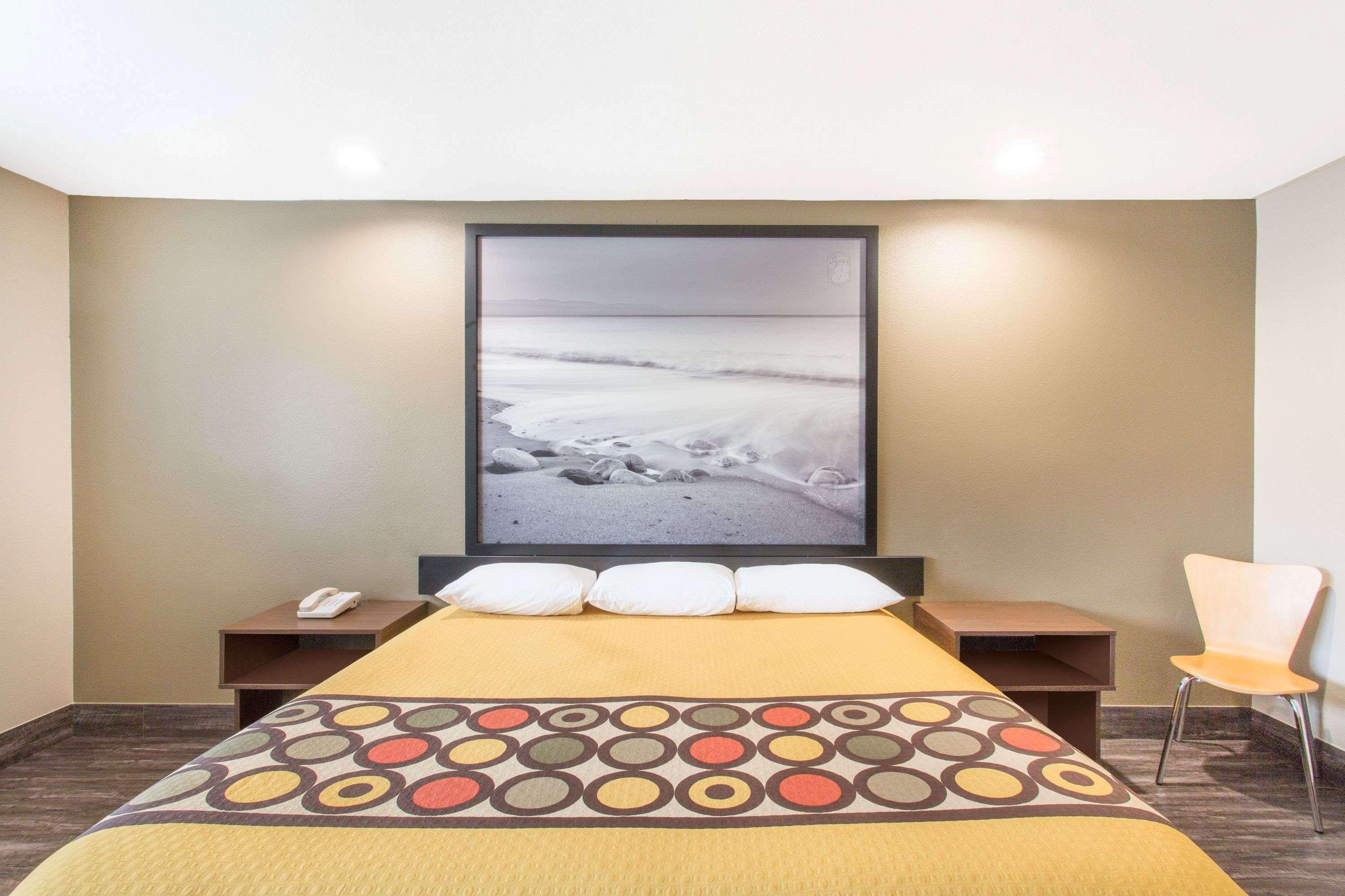 Super 8 By Wyndham National City Chula Vista Εξωτερικό φωτογραφία