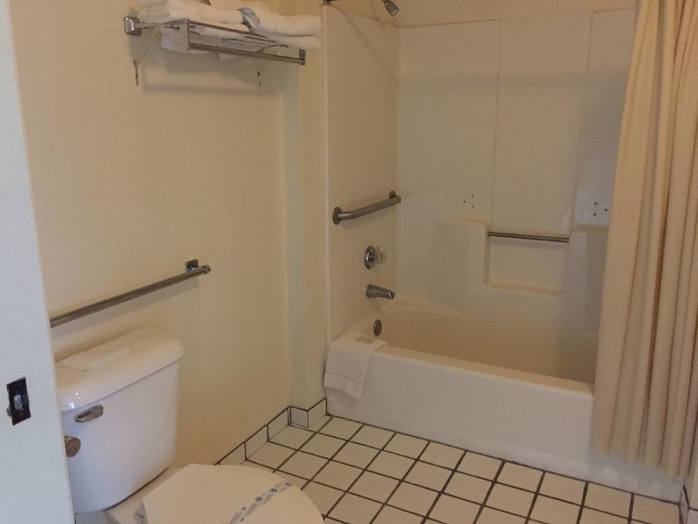 Super 8 By Wyndham National City Chula Vista Δωμάτιο φωτογραφία