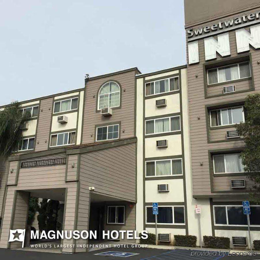 Super 8 By Wyndham National City Chula Vista Εξωτερικό φωτογραφία